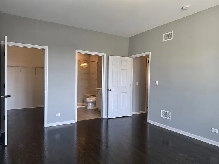 2910 S Archer Ave #3A — Photo 15