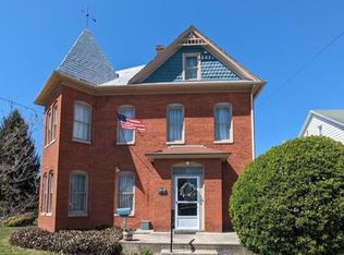 370 E King St, Littlestown, PA 17340