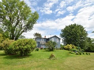 3370 Shepherd Rd, Williamson, NY 14589