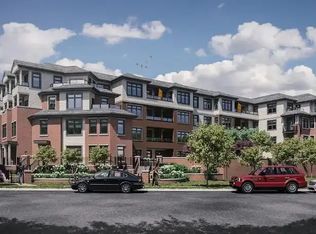 1702 17th Ave SW #306, Calgary, AB T2T 0E7