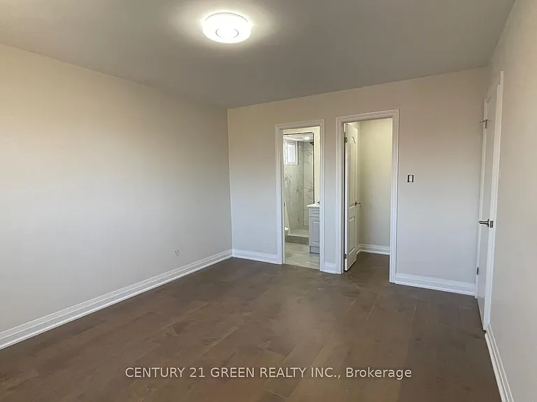 1257 Tredmore Dr #UPPER — Photo 17