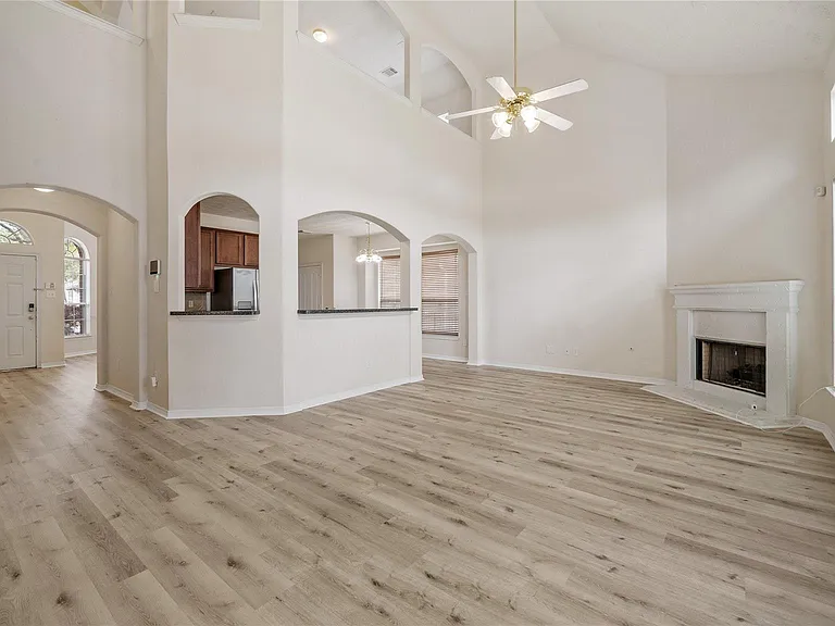 9219 E Lakeside Dr — Photo 4