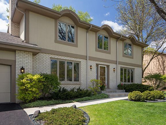 2nd image of 2035 Garland Ln N