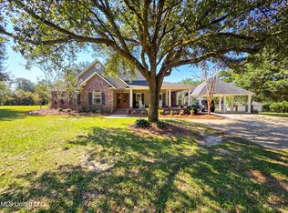 24040 Robert E Lee Rd, Lucedale, MS 39452