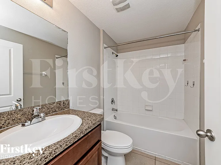 9637 Sage Creek Dr — Photo 17