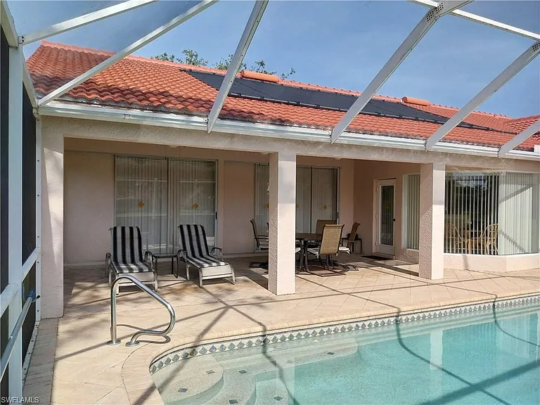 449 Dundee Ct — Photo 31