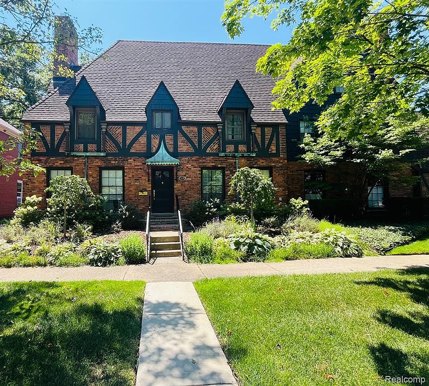 319 Rivard Blvd, Grosse Pointe, MI 48230 MLS 20240048890 Zillow