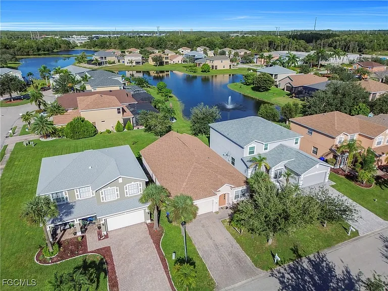 8125 Silver Birch Way — Photo 40
