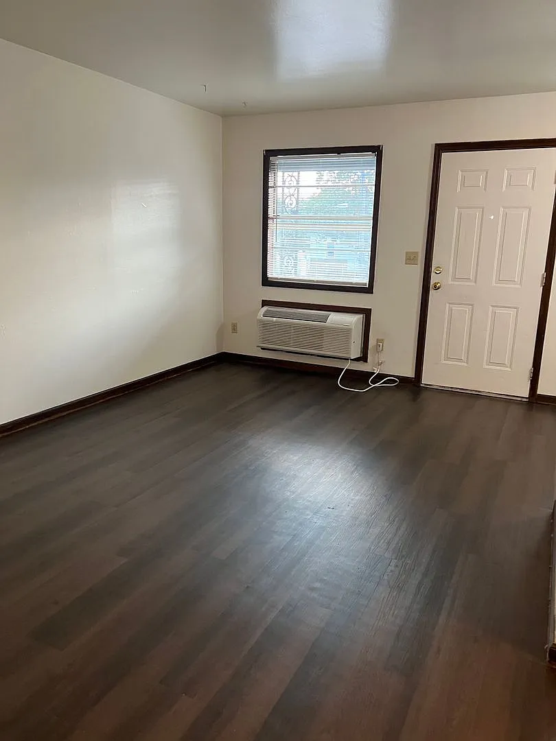 Fresno Place Apts — Photo 2
