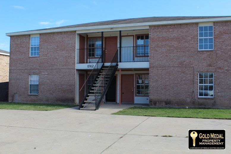 1st image of 1312 Dugger Cir APT B