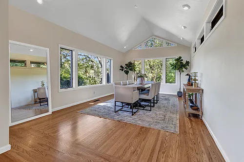 4444 Redwood Rd Photo 1