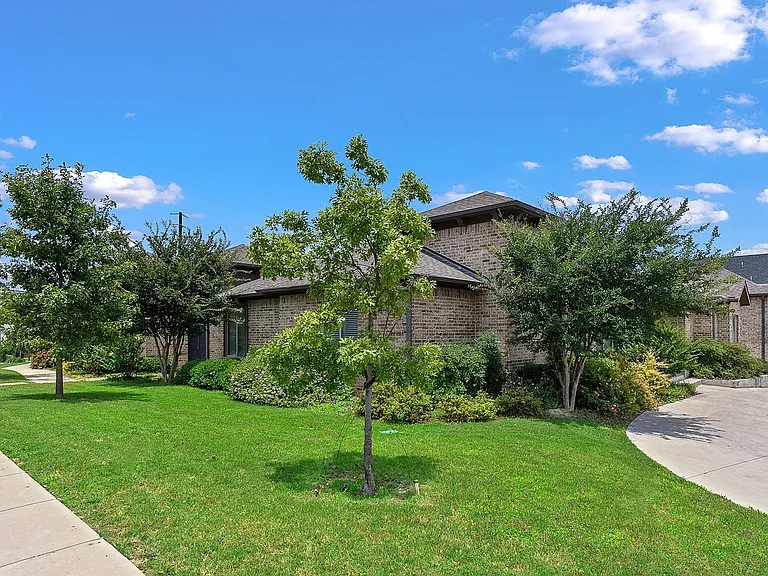 2840 Forest Park Blvd — Photo 11