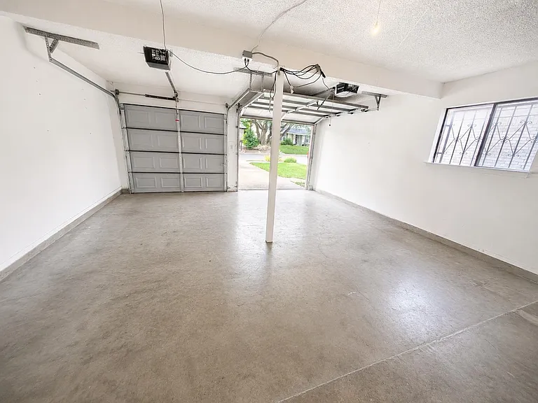 305 Starbright Dr — Photo 20