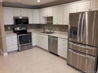 8455 NW 12th St, Plantation, FL 33322