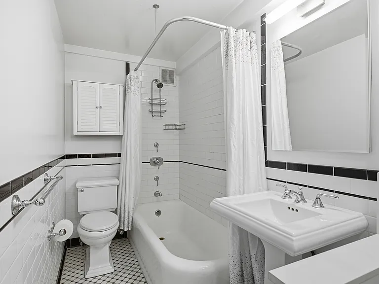 225 E 73rd St #1F — Photo 7