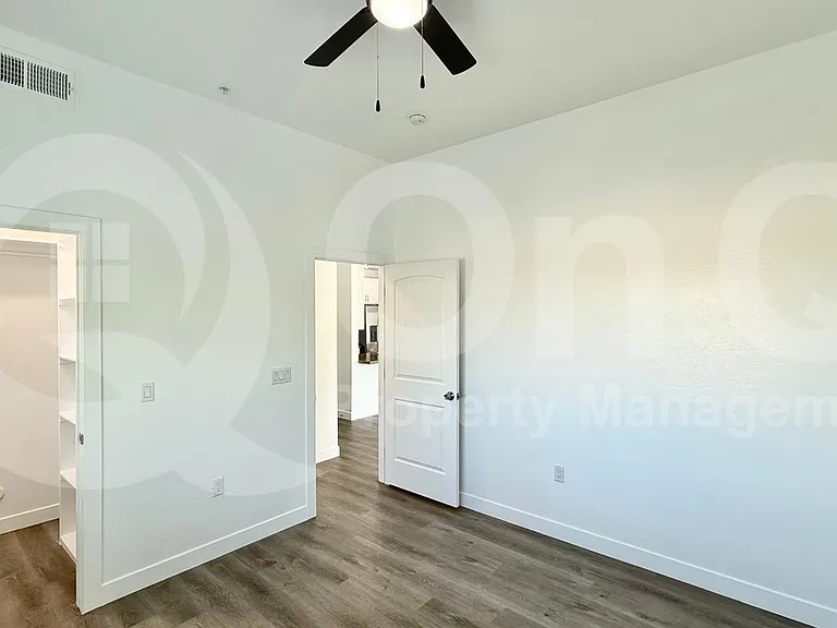 9160 N 67th Ave #226 — Photo 48
