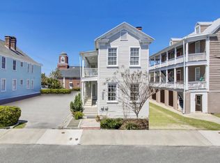 68 1/2 Amherst St, Charleston, SC 29403