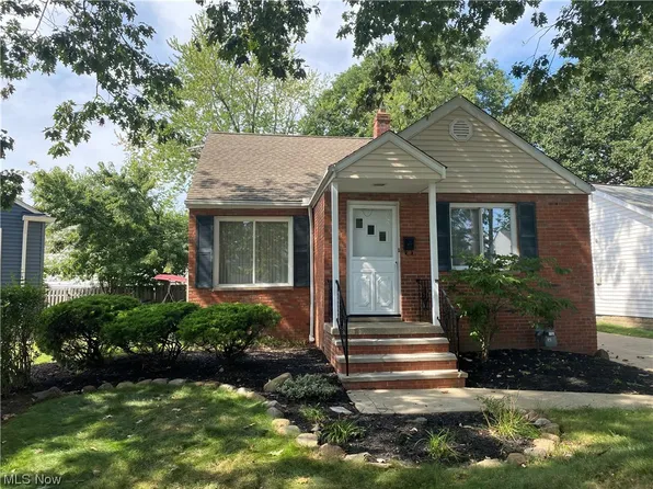 344 E 286th St, Willowick, OH 44095