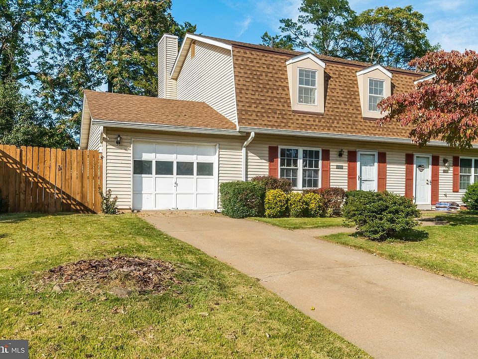 1st image of 157 Cedar Walk Cir NE