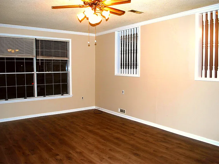 3105 Pineview Dr SW — Photo 5