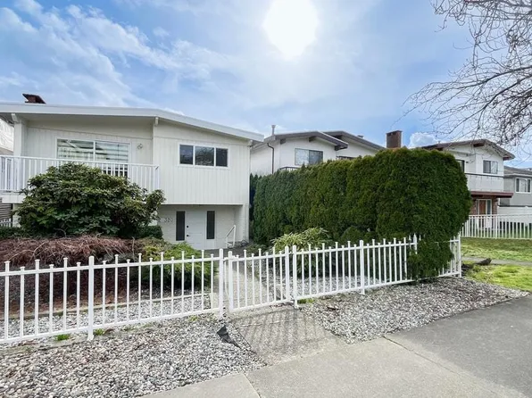 320 E 57th Ave, Vancouver, BC V5X 1S7