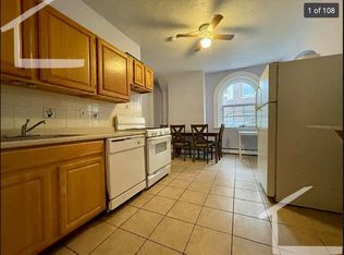 186 Naples Rd #8, Brookline, MA 02446