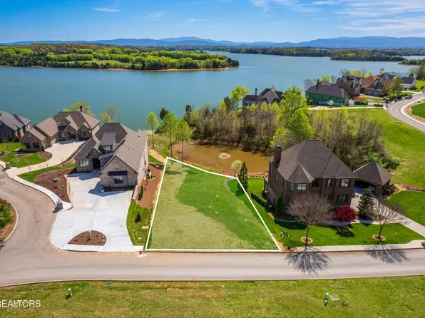 101 Breakers Dr, Vonore, TN 37885