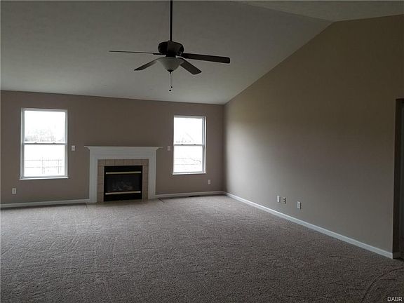 4th image of 7374 Country Walk Dr