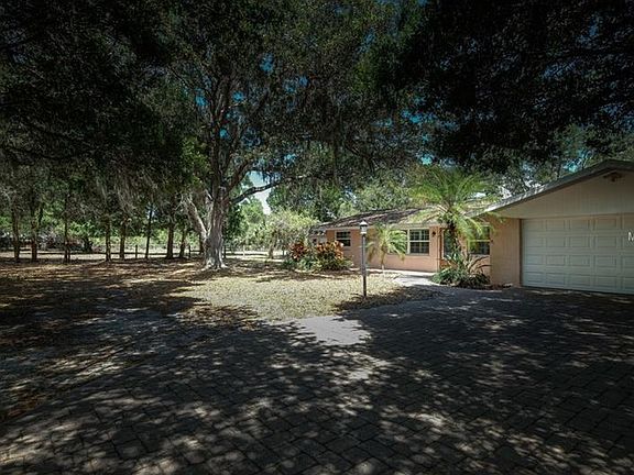 5th image of 1540 Sweetland St