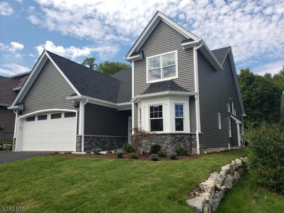 11 Bluffs Ct, Hamburg, NJ, 07419