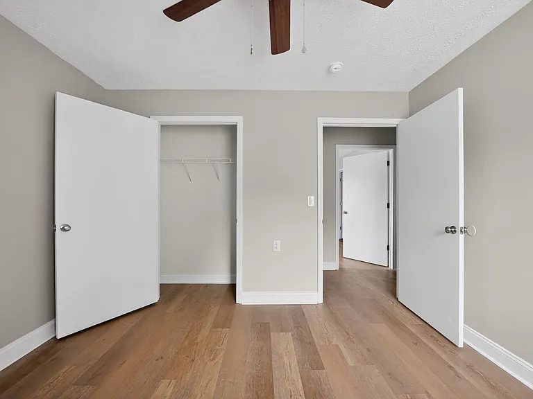 Raintree Estates — Photo 23