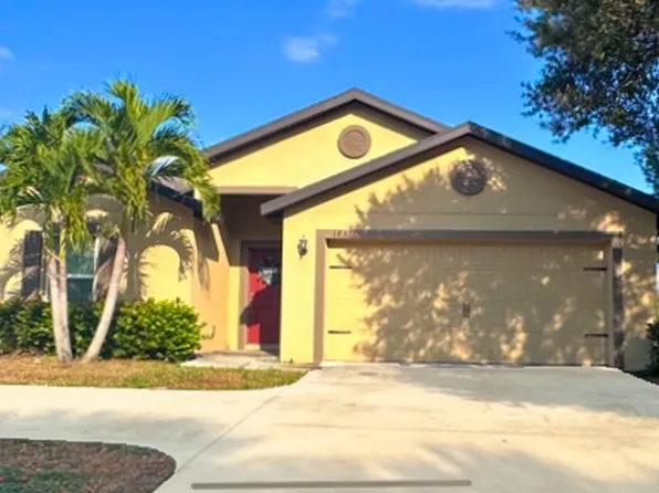 1831 SE Airoso Blvd, Port Saint Lucie, FL 34984