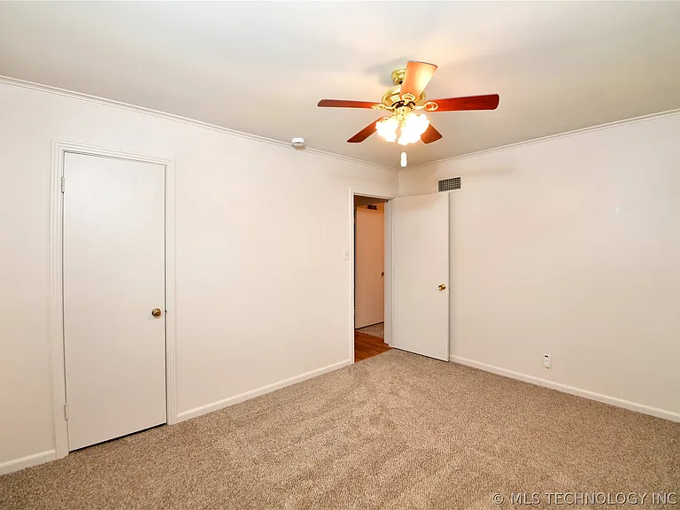 3707 E 29th St — Photo 19