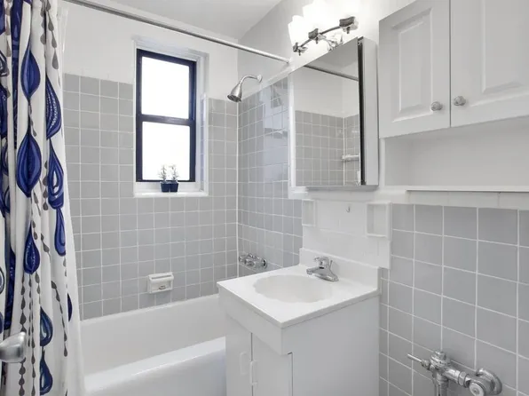 1818 Newkirk Avenue image 5 of 14