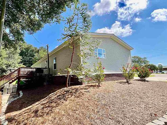3rd image of 708 S Arant St