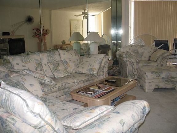 Living Room (1)