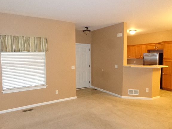 2nd image of 554 Clayton Cir #C