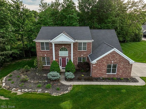 2nd image of 1320 Baldwin Ct