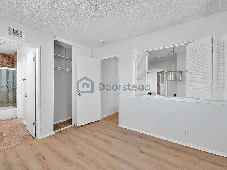 955 Fernrest Dr — Photo 29