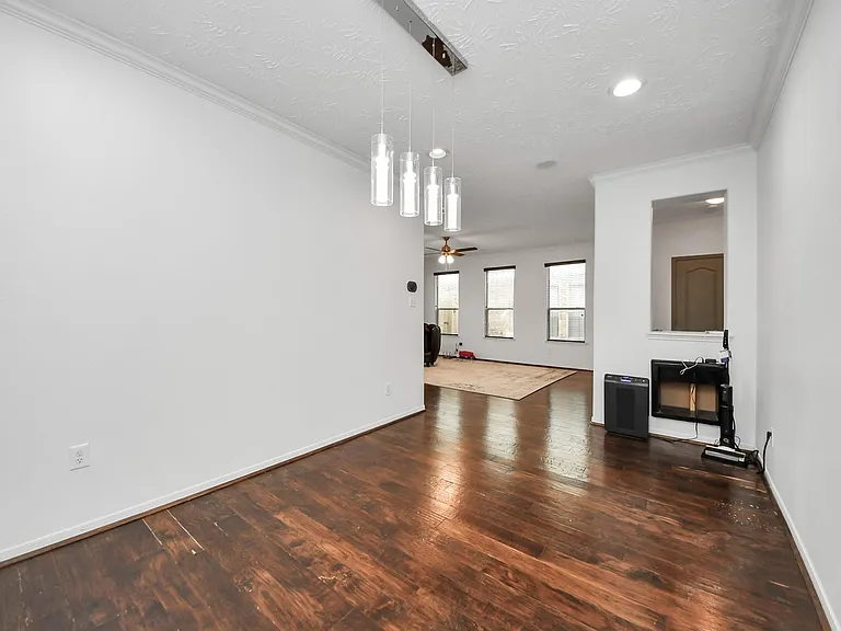5922 Hollister Cole — Photo 8