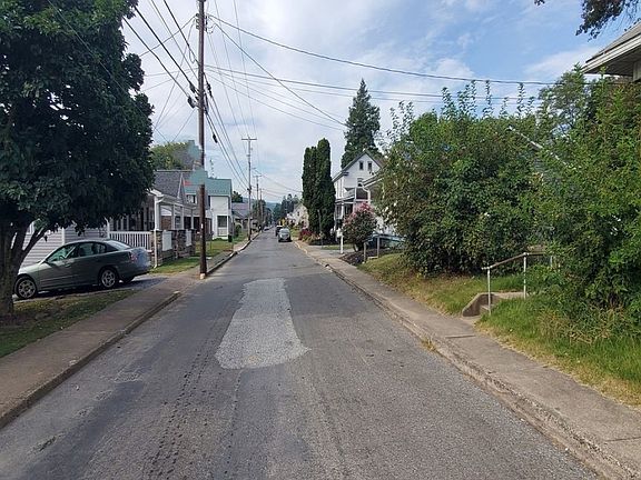 4th image of 1109 N High St