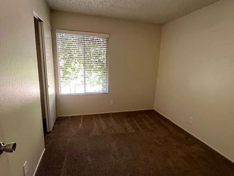 241 Baja Ave — Photo 6