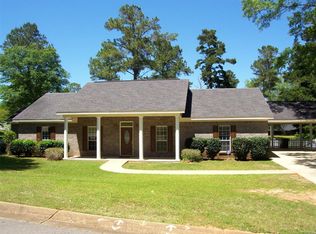 92 Cloverhill Dr, Greenville, AL 36037