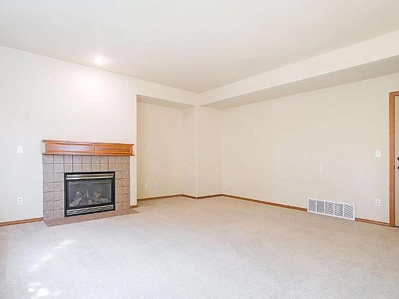 3rd image of 20245 11th Ave W