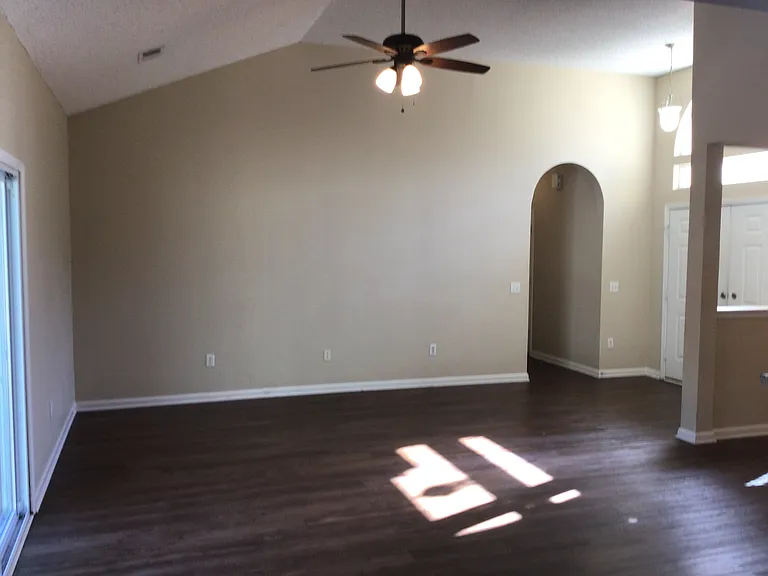 121 Caribbean Village Dr — Photo 7