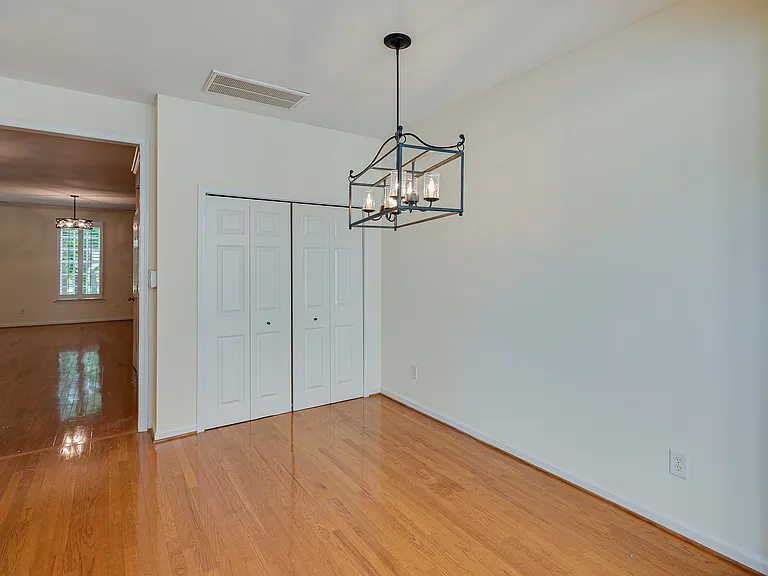88 Pearl St — Photo 7