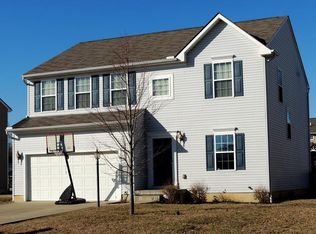 28 Eastridge Dr, Amelia, OH 45102