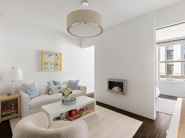 60 W 20th St APT 5B, New York, NY 10011