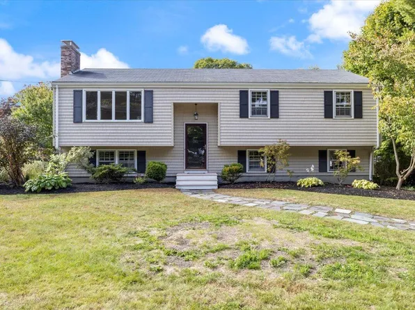 241 Ocean House Road, Cape Elizabeth, ME 04107