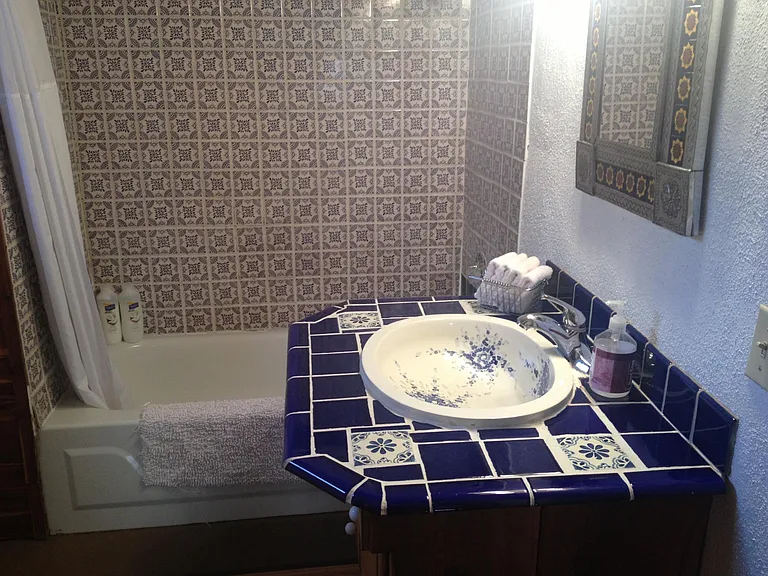 114 Upper Ranchitos Rd — Photo 30